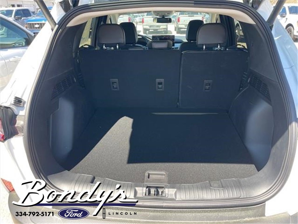 New 2025 Ford Escape SE w/ PHEV Premium Package image 11