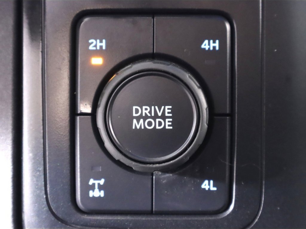 Used 2023 Ford F350 XLT w/ 360-Degree Camera Package image 28