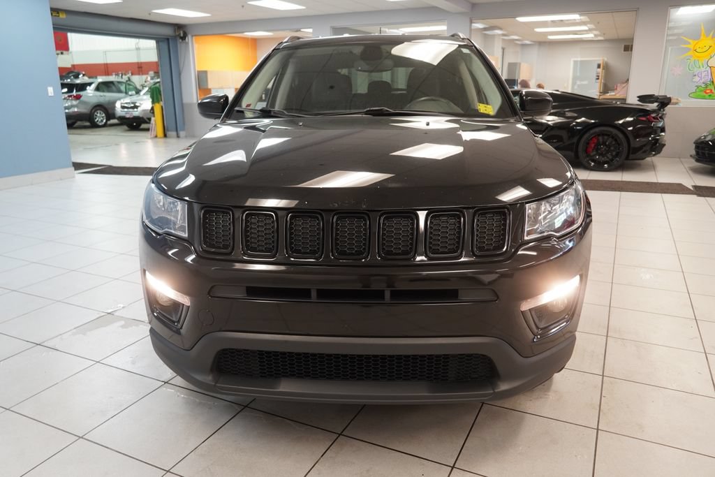 Used 2018 Jeep Compass Latitude w/ Popular Equipment Group AWD/4WD image 14