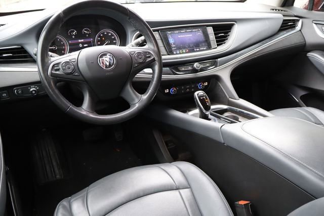 Used 2021 Buick Enclave Essence FWD image 4