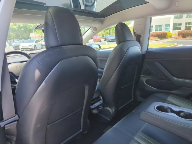 Used 2018 Tesla Model 3 Long Range RWD image 18
