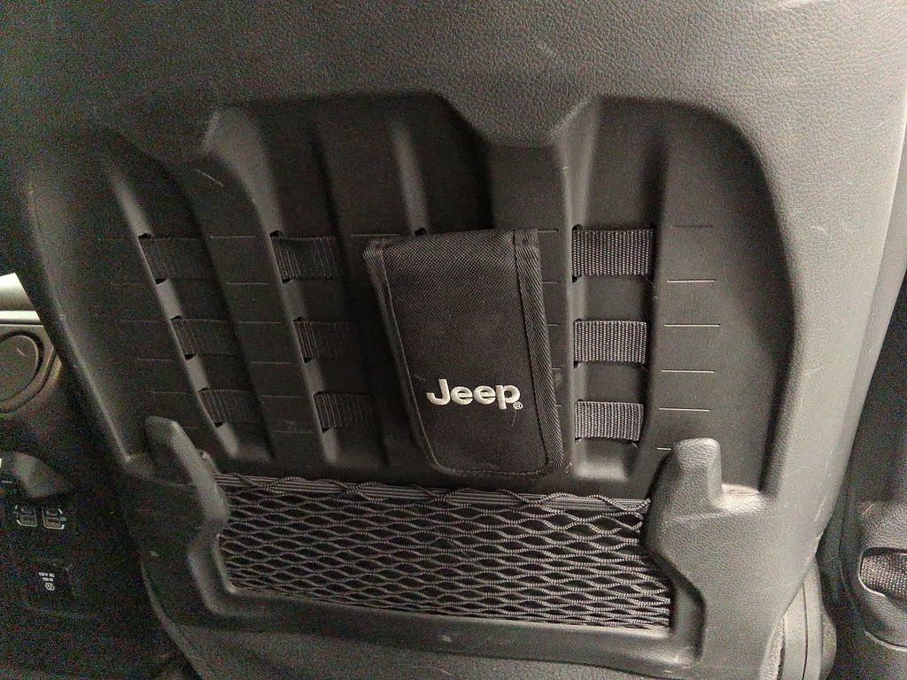Used 2020 Jeep Wrangler Unlimited Rubicon AWD/4WD image 33