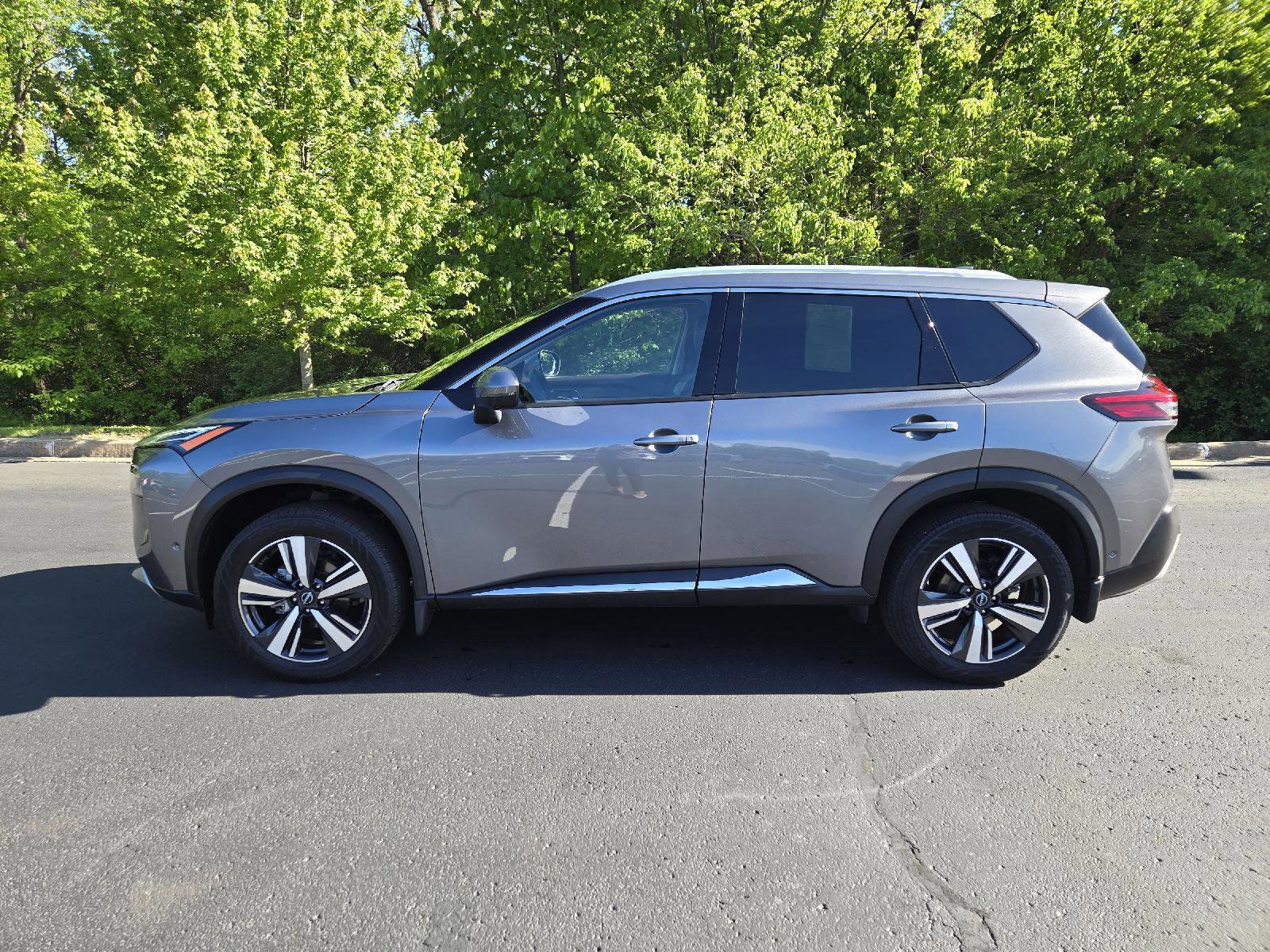 Used 2023 Nissan Rogue Platinum w/ Platinum Premium Package AWD/4WD image 5