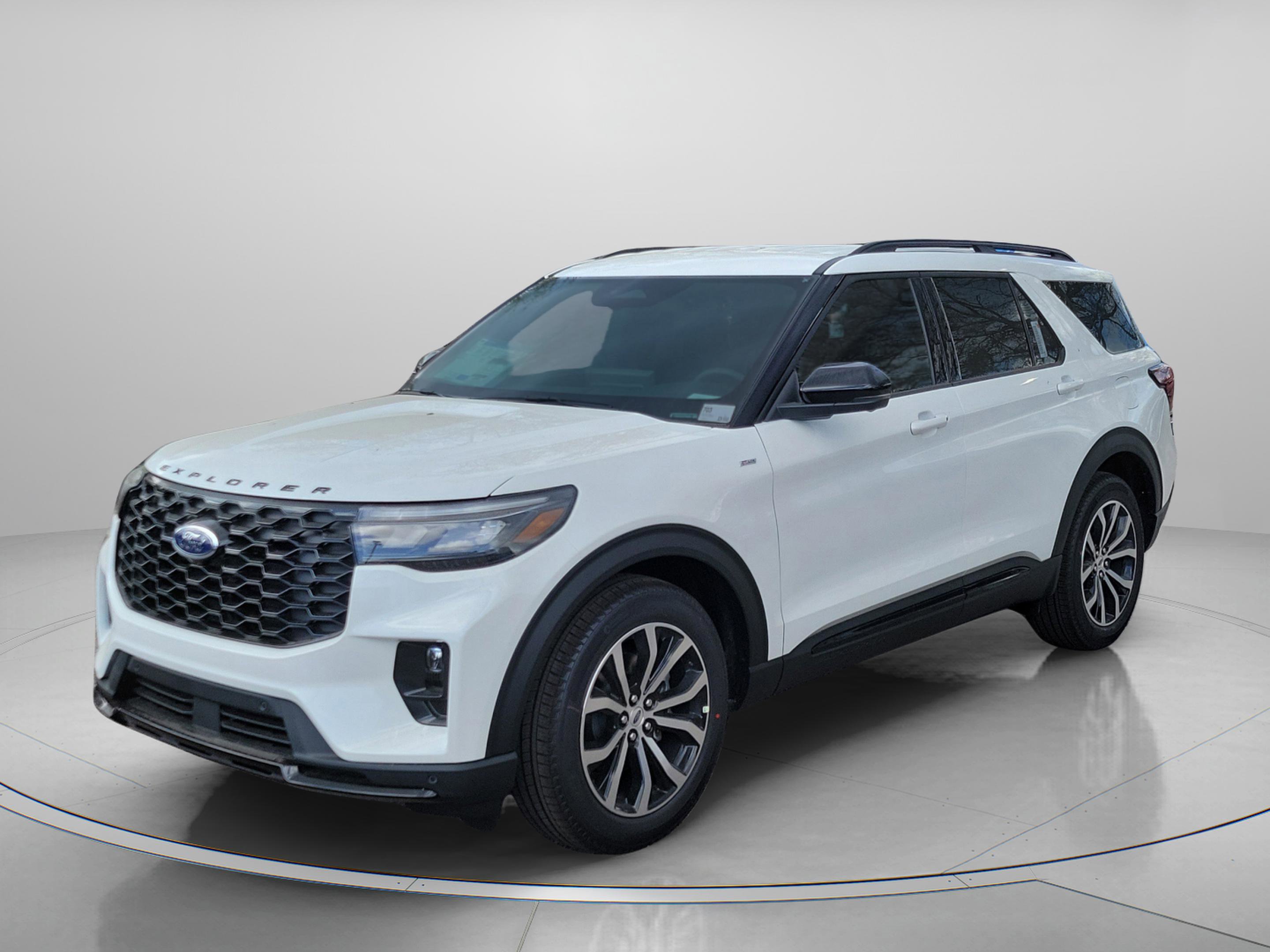 New 2026 Ford Explorer ST-Line RWD image 2
