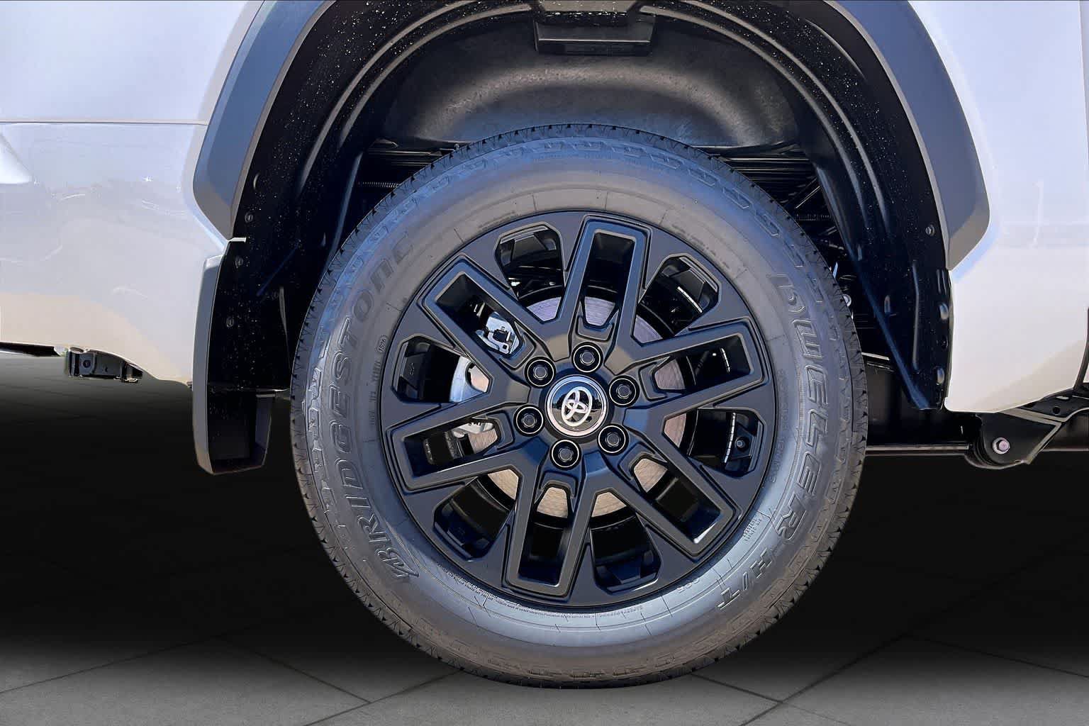 New 2026 Toyota Tundra Limited AWD/4WD image 11