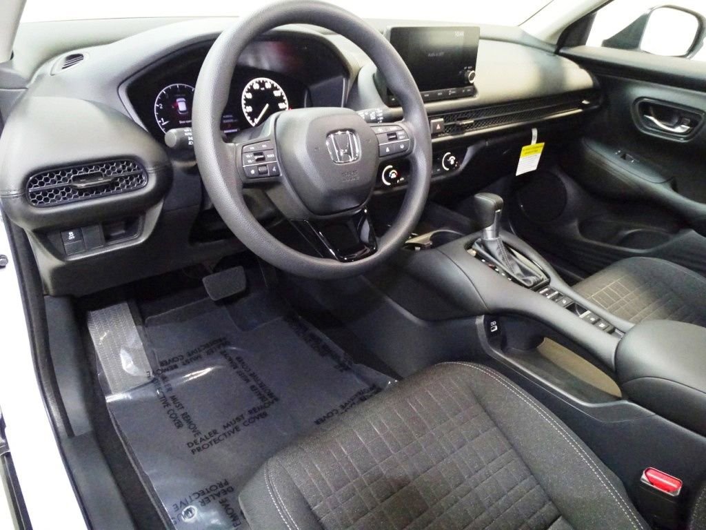 Used 2025 Honda HR-V LX image 14