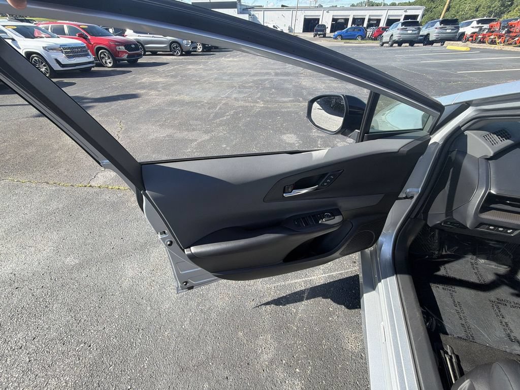 Used 2023 Toyota Prius Limited FWD image 13