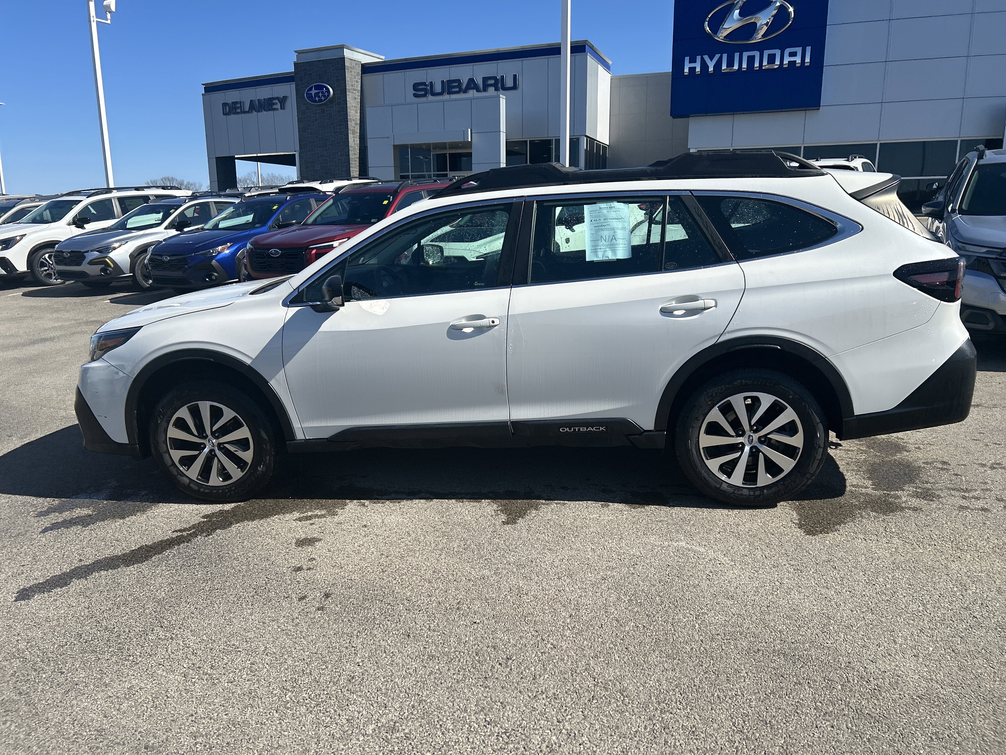 Used 2021 Subaru Outback 2.5i AWD/4WD image 17