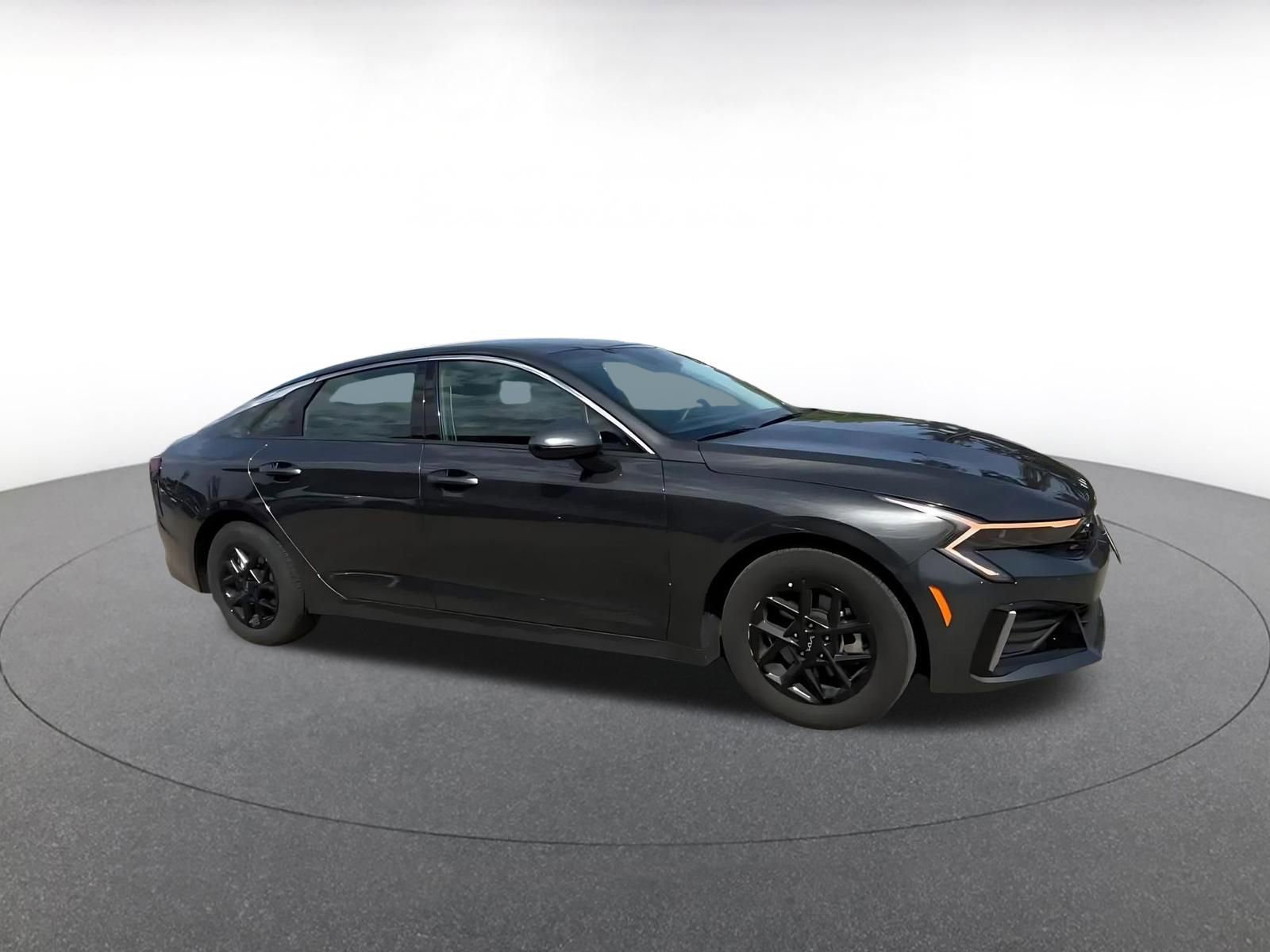 Used 2025 Kia K5 LXS FWD image 2