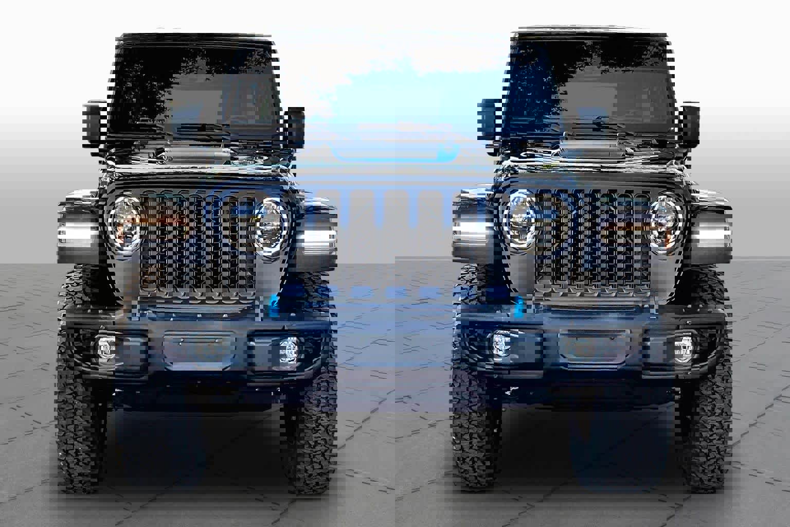 Used 2023 Jeep Wrangler Unlimited Rubicon 4xe w/ Steel Bumper Group image 4