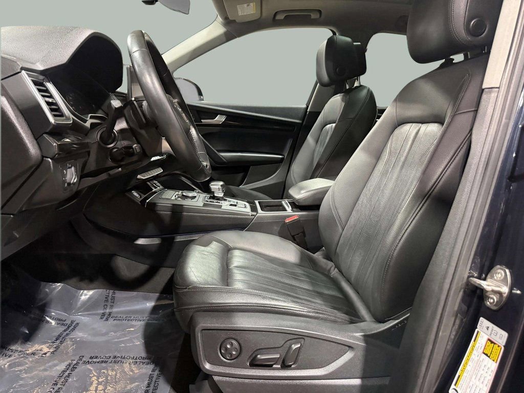 Used 2019 Audi Q5 2.0T Premium w/ Convenience Package image 5