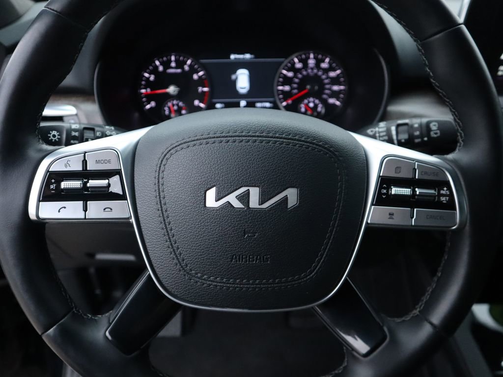 Used 2022 Kia Telluride SX w/ SX Prestige Package image 33