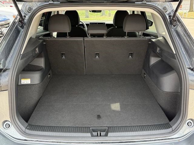 Used 2025 Volkswagen Tiguan S image 24