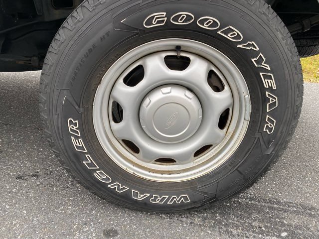 Used 2019 Ford F150 XL w/ Equipment Group 101A Mid AWD/4WD image 27