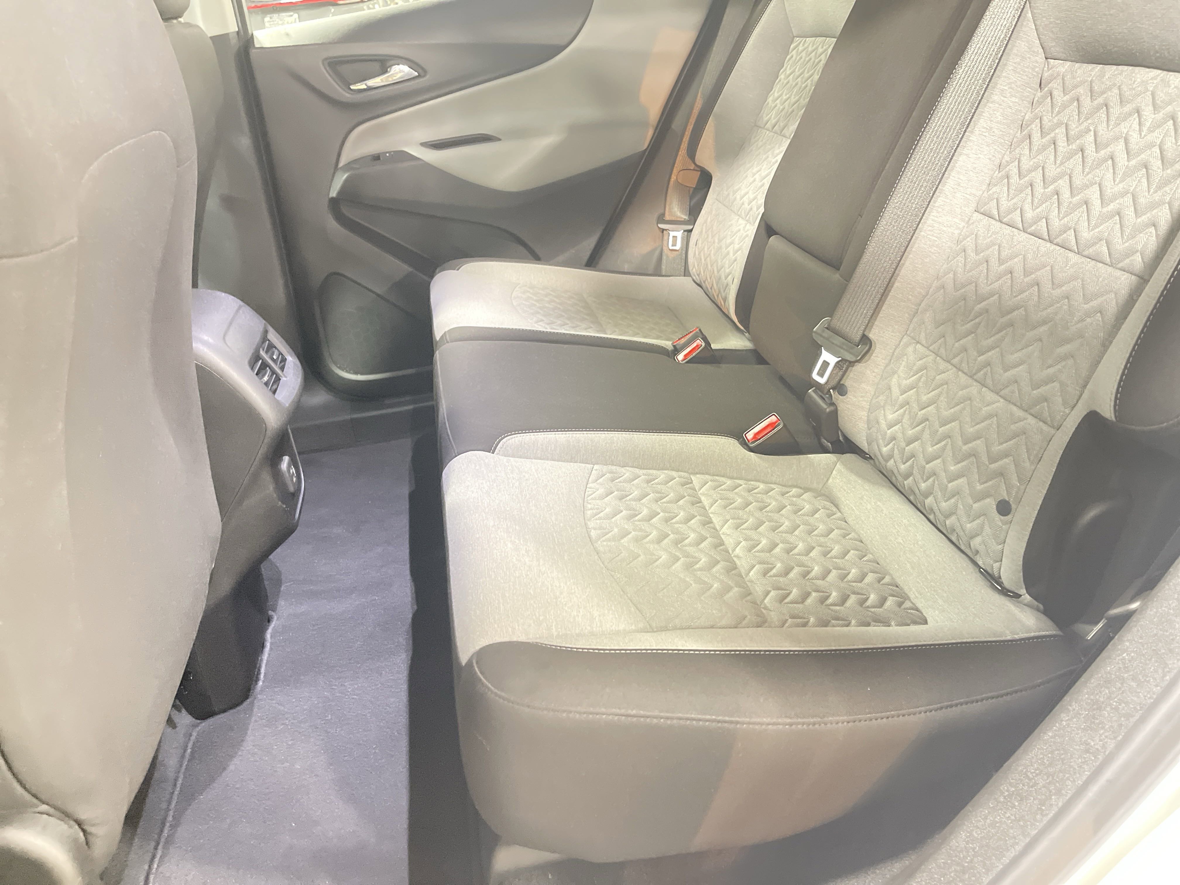 Used 2022 Chevrolet Equinox LS image 11