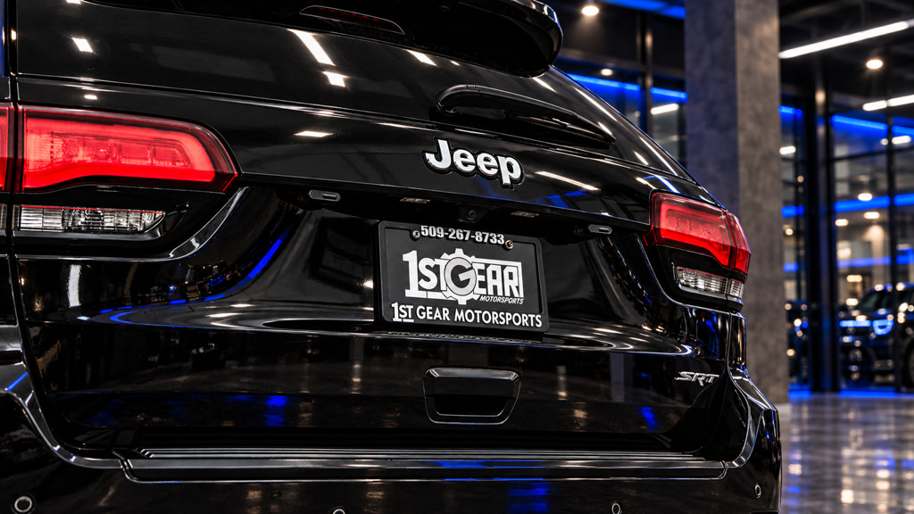 Used 2017 Jeep Grand Cherokee SRT AWD/4WD image 15