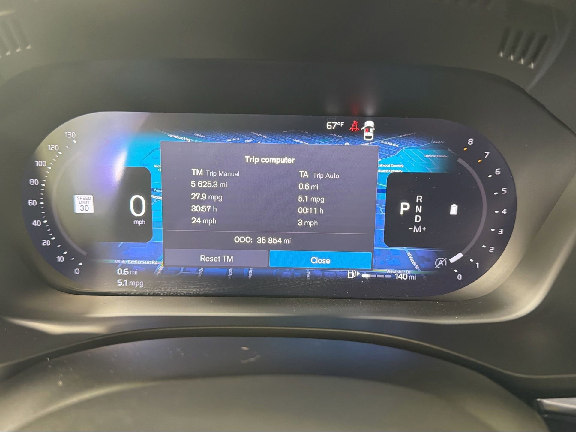 Certified 2023 Volvo XC60 B5 Plus AWD/4WD image 11