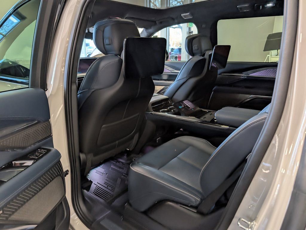 New 2026 Cadillac Escalade IQL Sport 2 AWD/4WD image 8