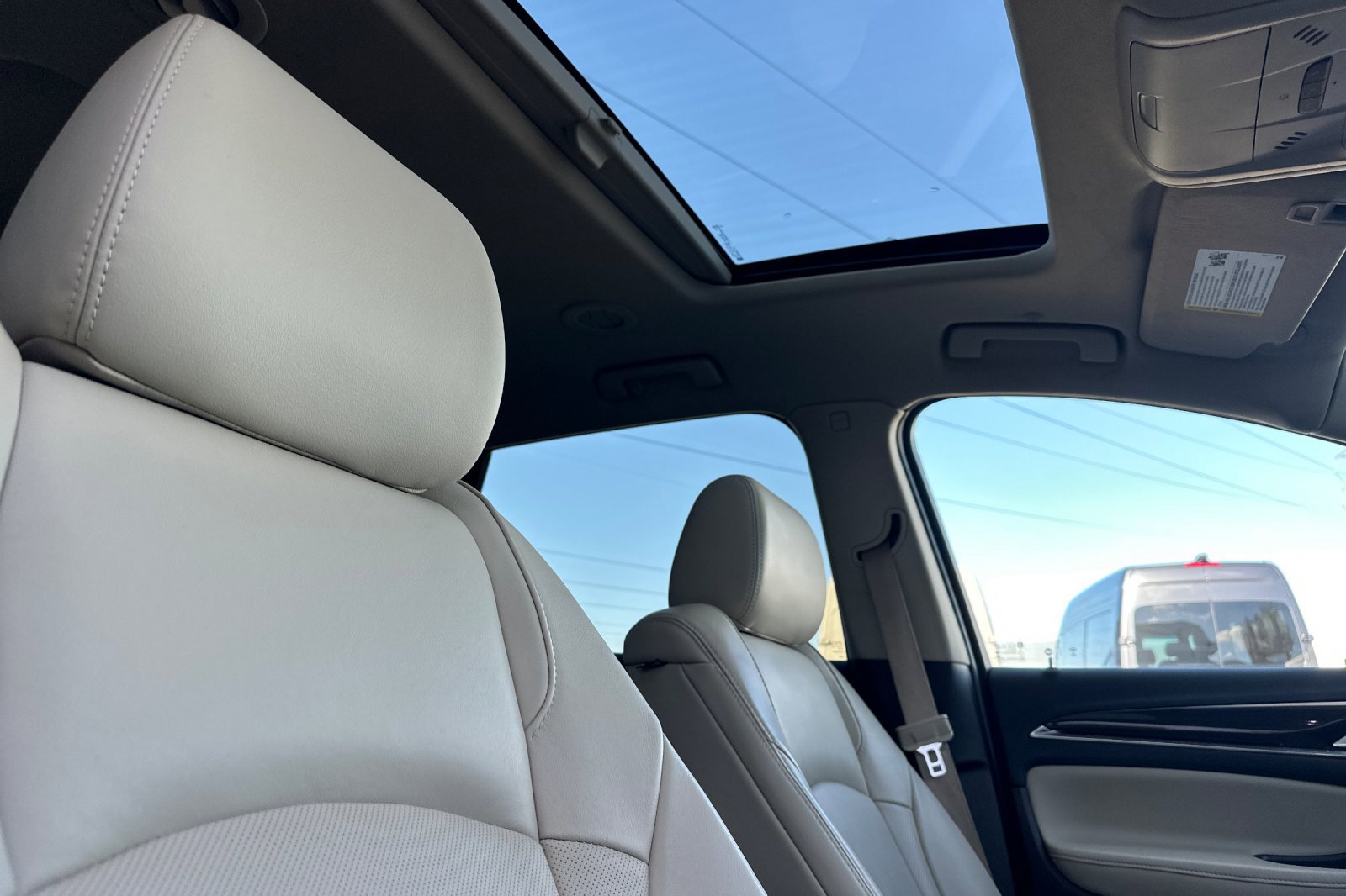 Used 2021 Buick Enclave Essence w/ Sound and Sites Package image 18