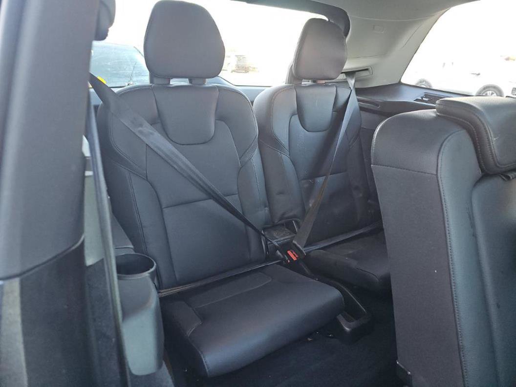 Used 2023 Volvo XC90 T8 Plus w/ Protection Package Premier image 5