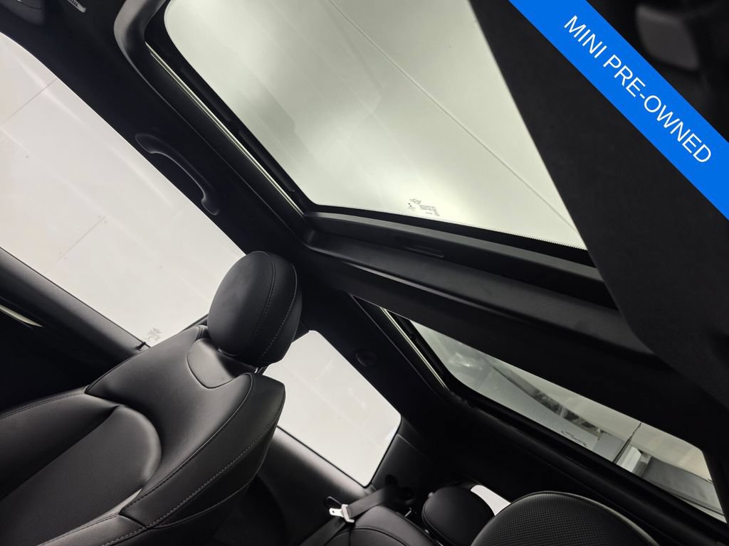 Used 2021 MINI Cooper S w/ 6.5" Touchscreen Package FWD image 12