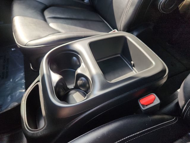 Used 2025 Chrysler Pacifica Select FWD image 47