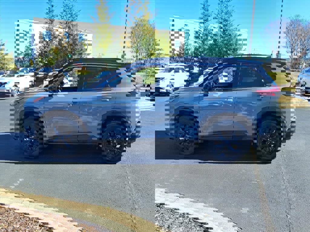 Used 2023 Nissan Rogue SV w/ SV Premium B Package image 23