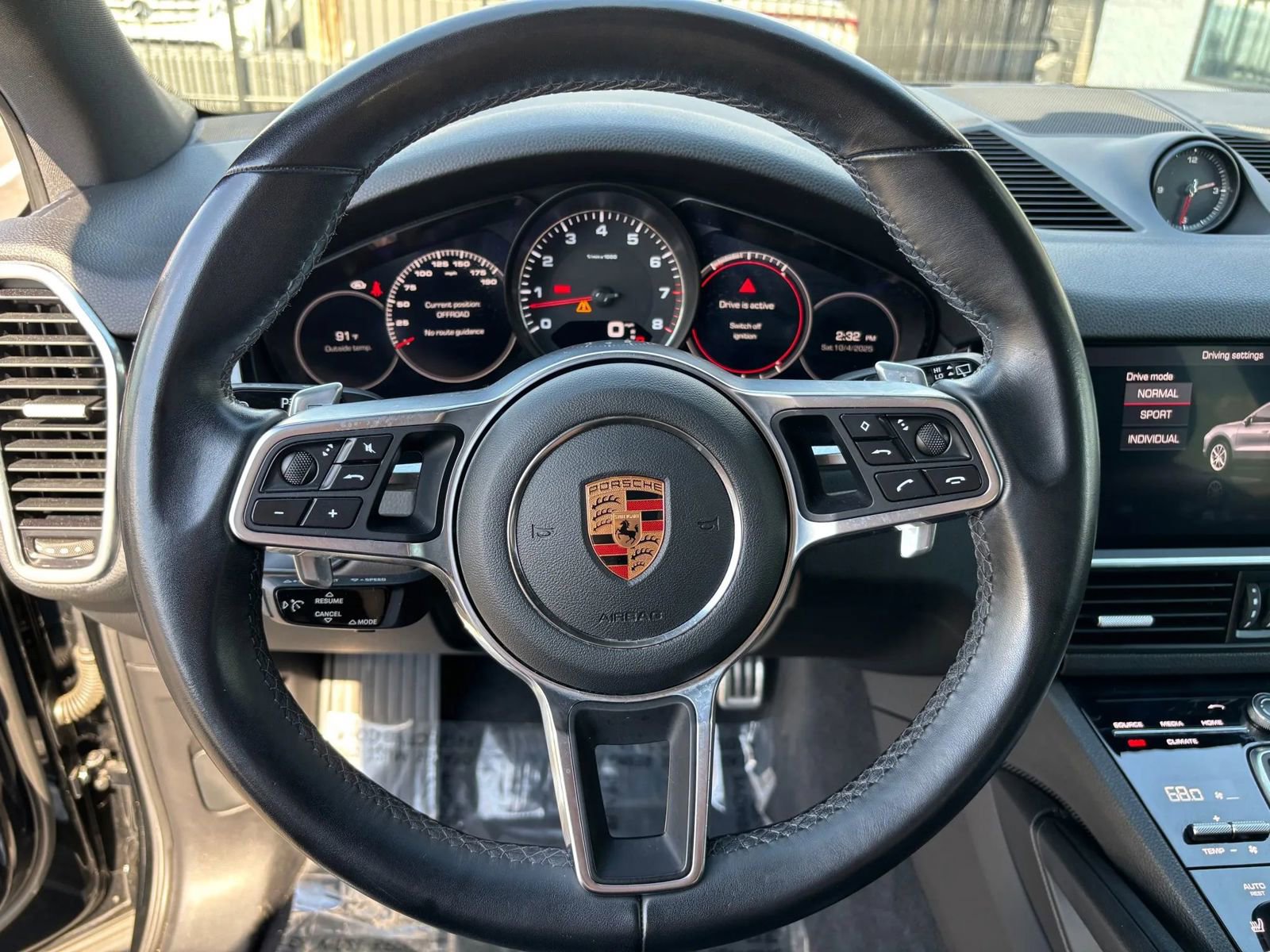 Used 2019 Porsche Cayenne S image 26