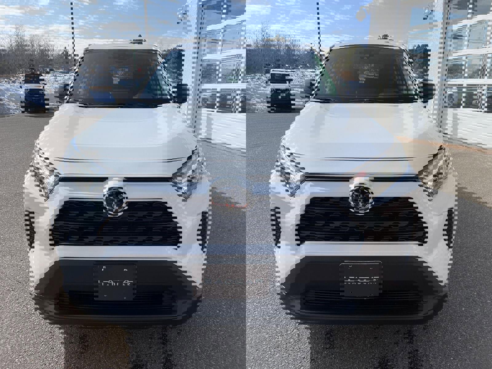 Used 2025 Toyota RAV4 LE image 8