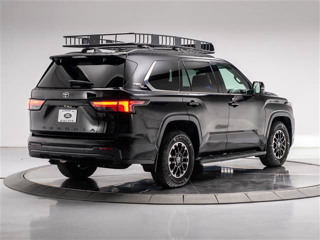Used 2024 Toyota Sequoia SR5 w/ SR5 Premium Package AWD/4WD image 5