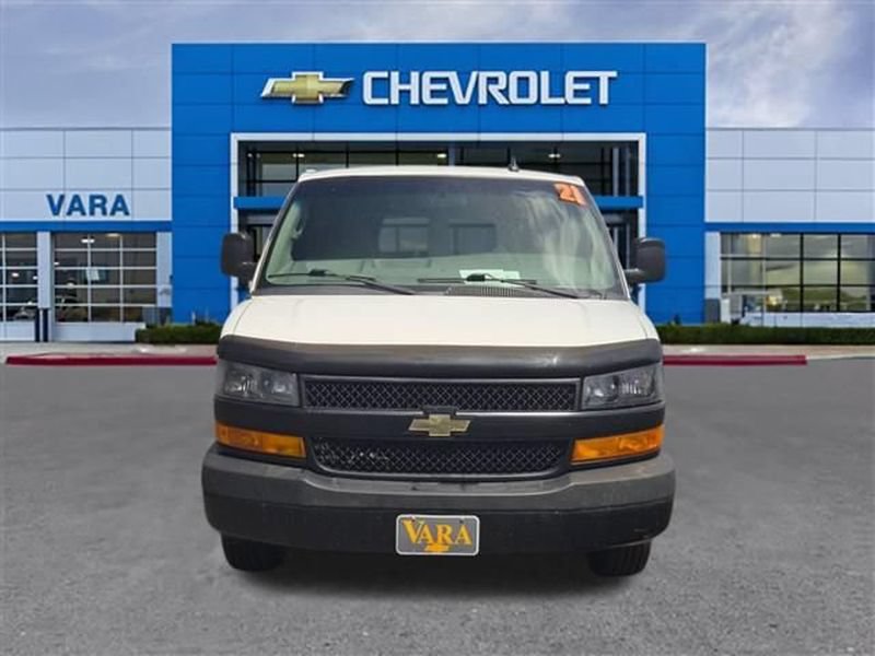 Used 2021 Chevrolet Express 2500 Extended w/ Driver Convenience Package RWD image 9