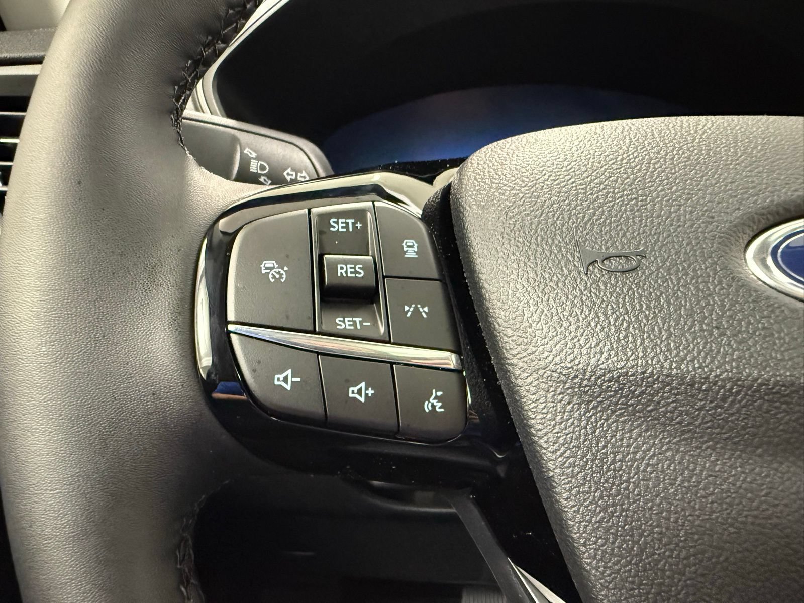 New 2026 Ford Escape Active w/ Active Premium Tech Pack FWD image 21