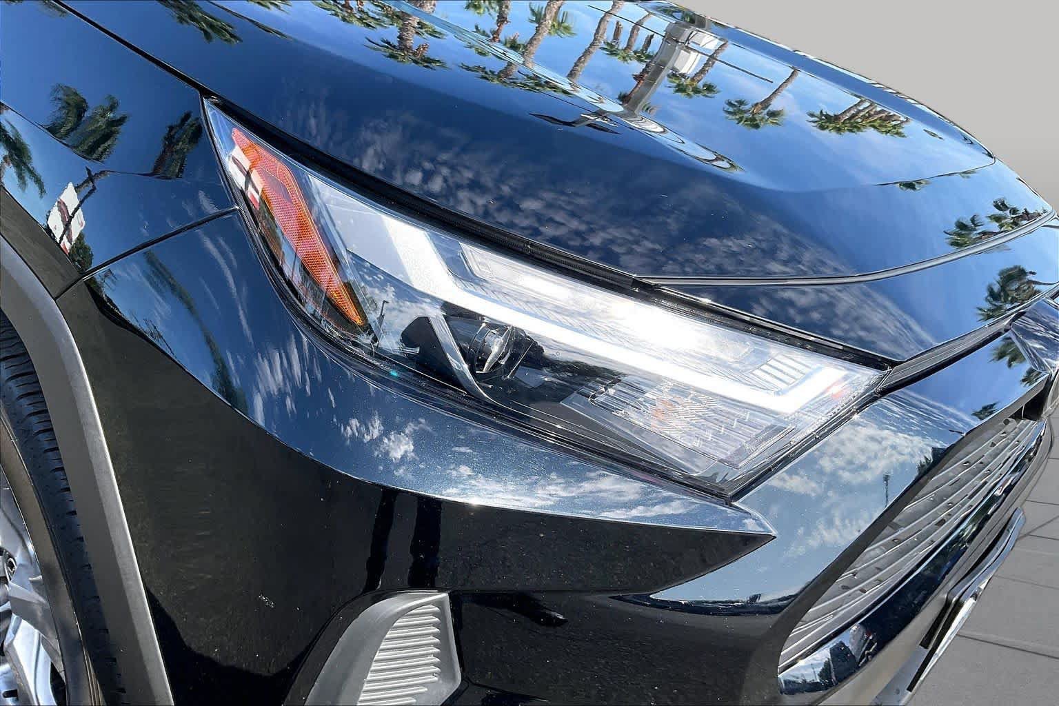 Certified 2025 Toyota RAV4 XLE AWD/4WD image 27