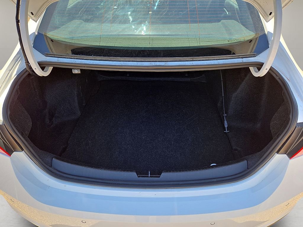 Used 2025 Chevrolet Malibu LS FWD image 13