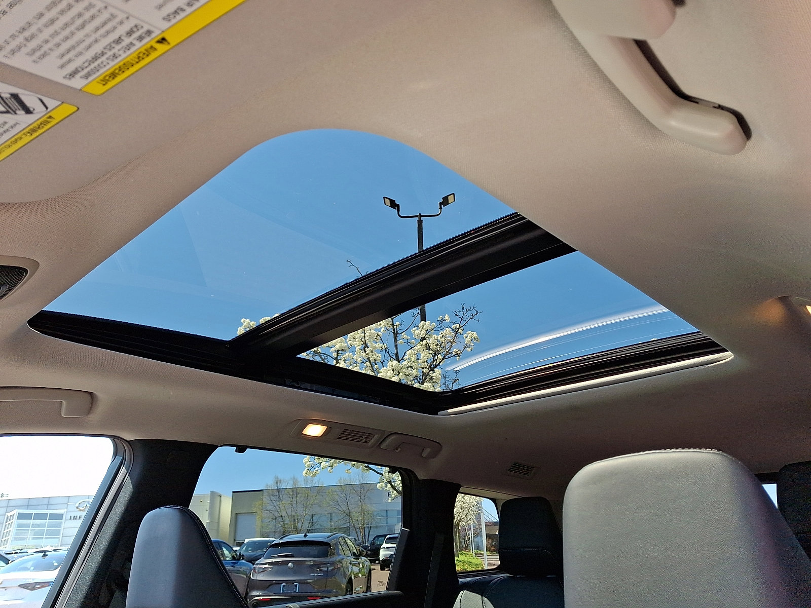 Certified 2023 INFINITI QX60 Luxe w/ Cargo Package image 15