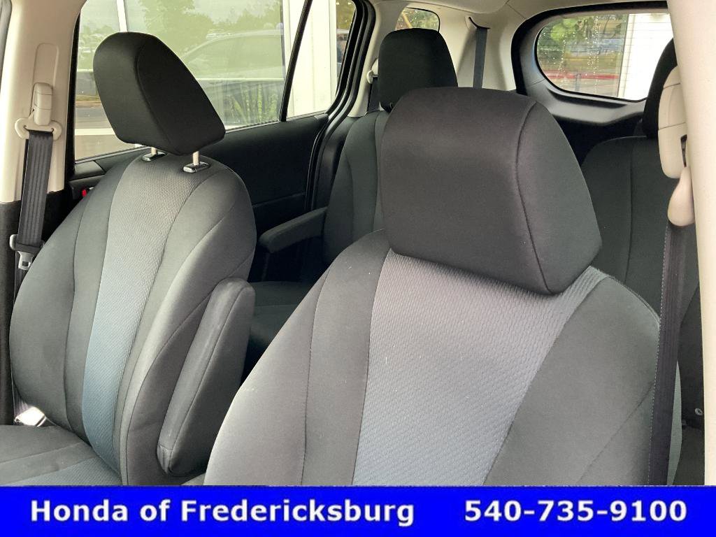 Used 2013 MAZDA MAZDA5 Touring FWD image 29