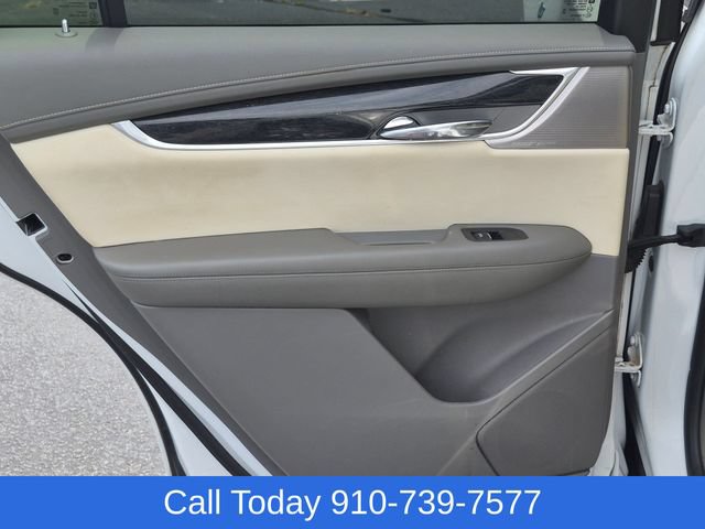 Used 2020 Cadillac XT6 Premium Luxury AWD/4WD image 29