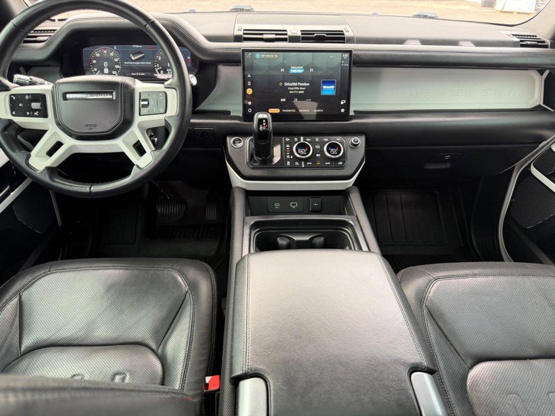 Used 2022 Land Rover Defender 110 X-Dynamic HSE AWD/4WD image 12
