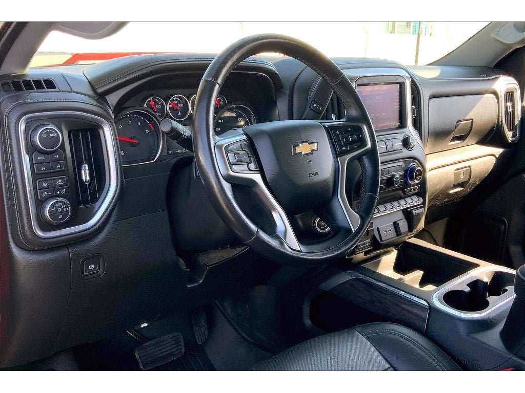 Used 2020 Chevrolet Silverado 3500 LTZ AWD/4WD image 15