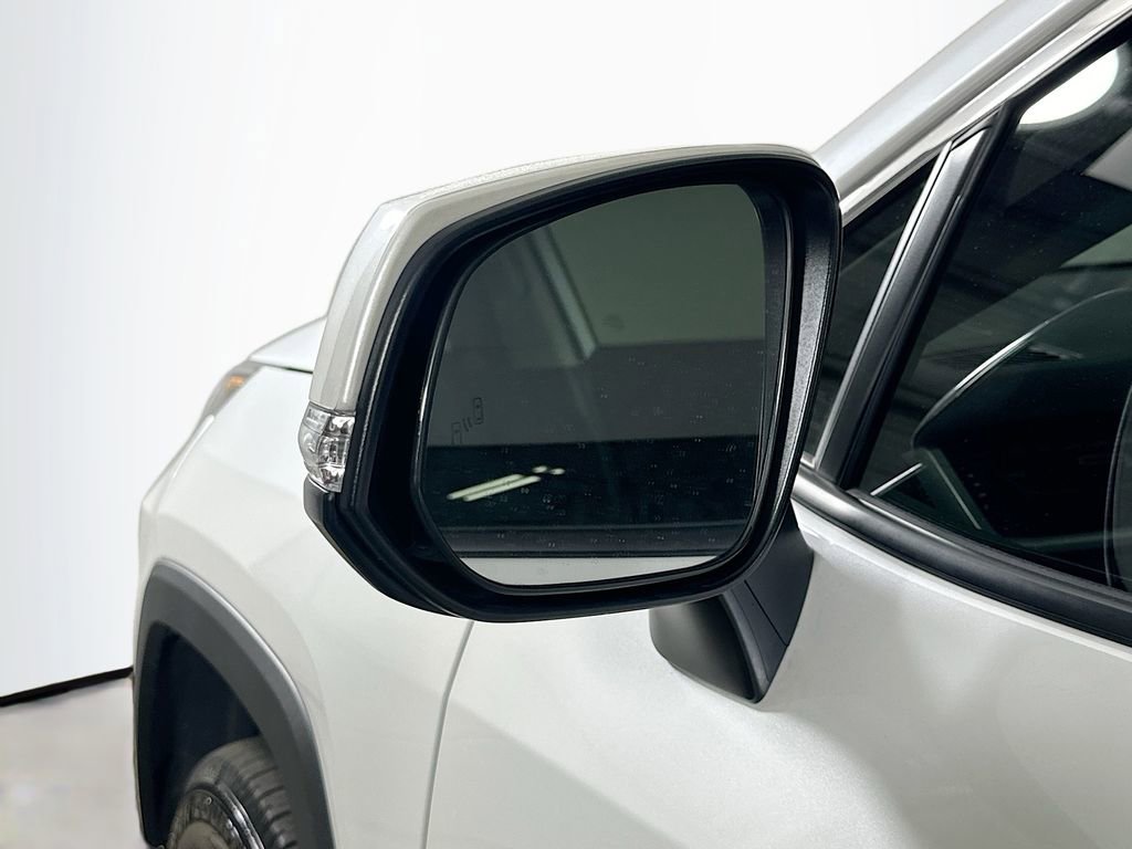 Used 2025 Toyota RAV4 XLE Premium FWD image 35