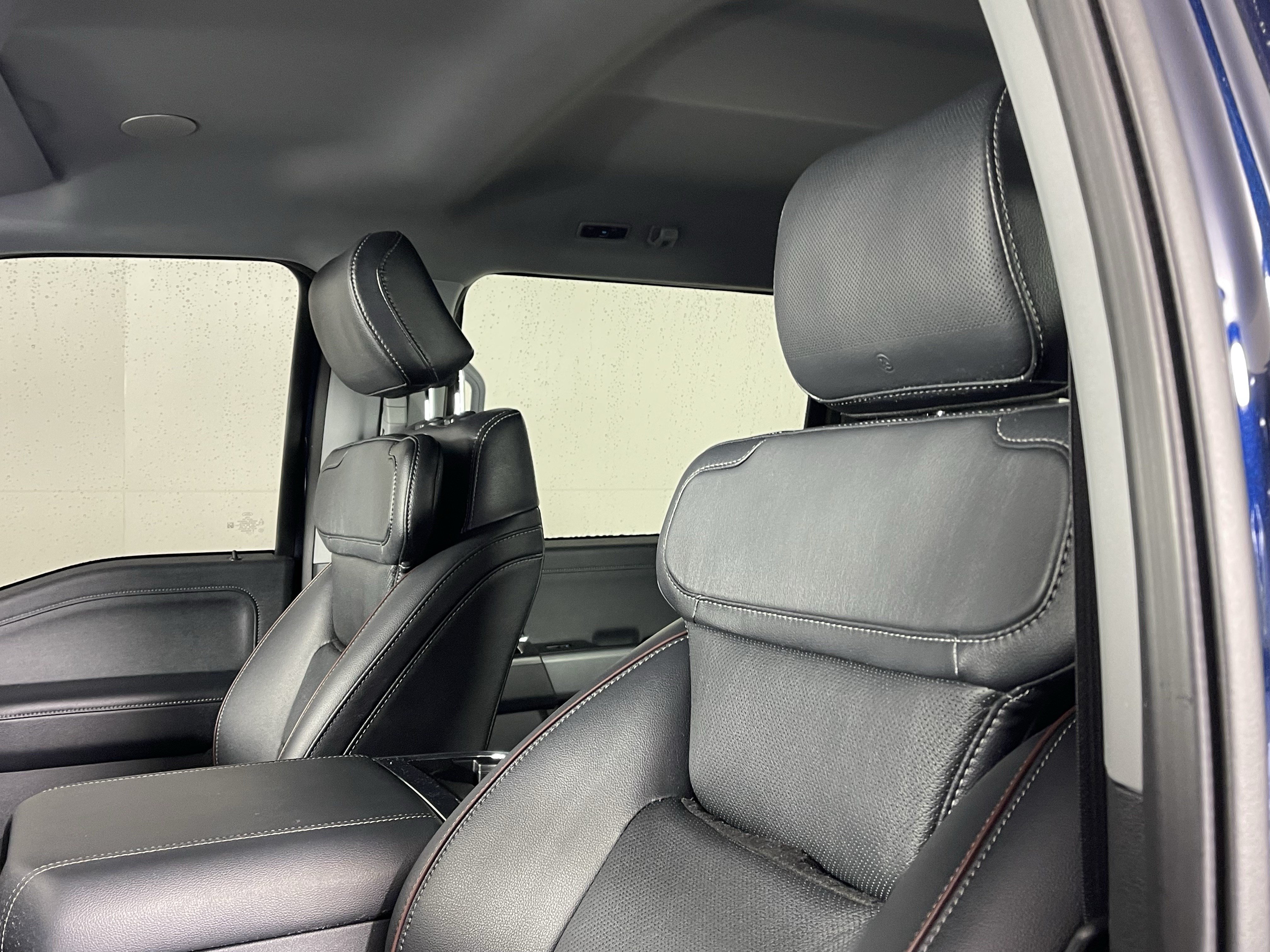 Used 2023 Ford F250 Lariat w/ Lariat Ultimate Package AWD/4WD image 16
