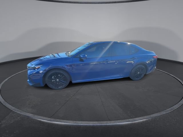 Used 2025 Toyota Camry SE image 9