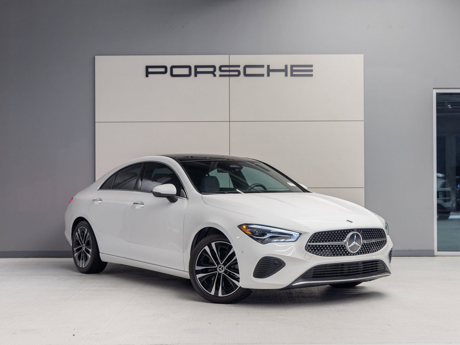 Used 2025 Mercedes-Benz CLA 250 image 9