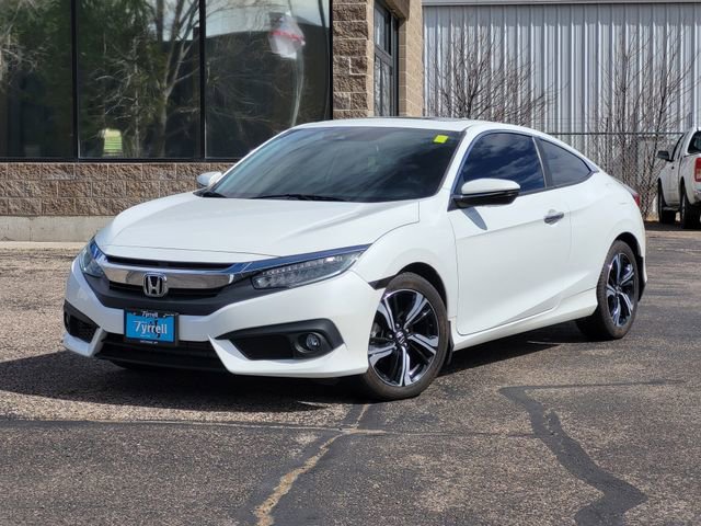 Used 2017 Honda Civic Touring image 1