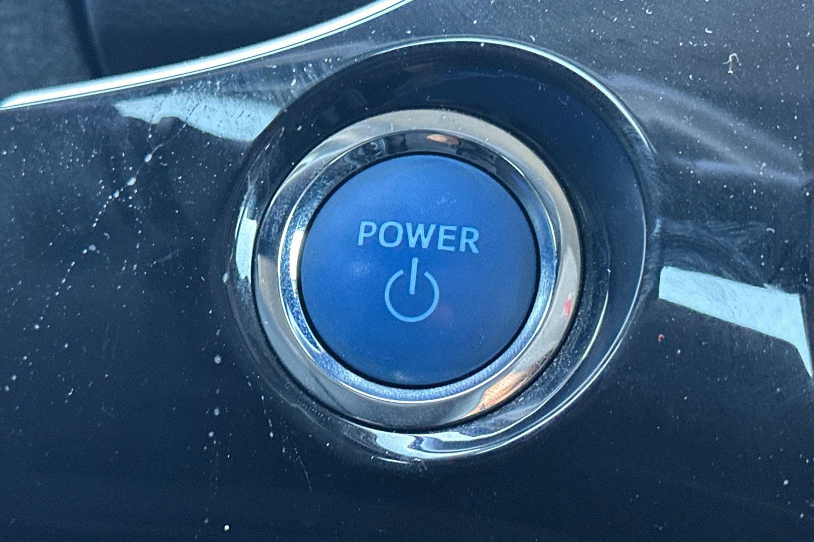 Used 2020 Toyota Prius LE FWD image 22