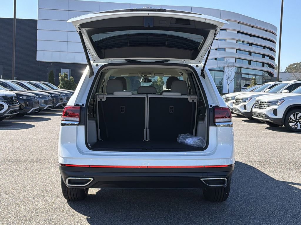 New 2026 Volkswagen Atlas SE image 16