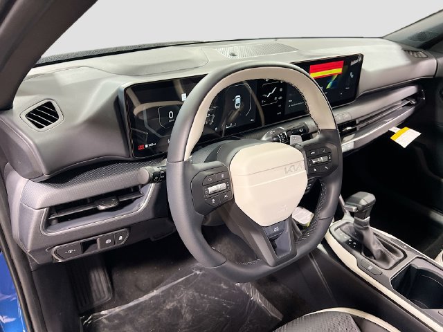 New 2025 Kia K4 EX w/ GT-Line Premium Package FWD image 9