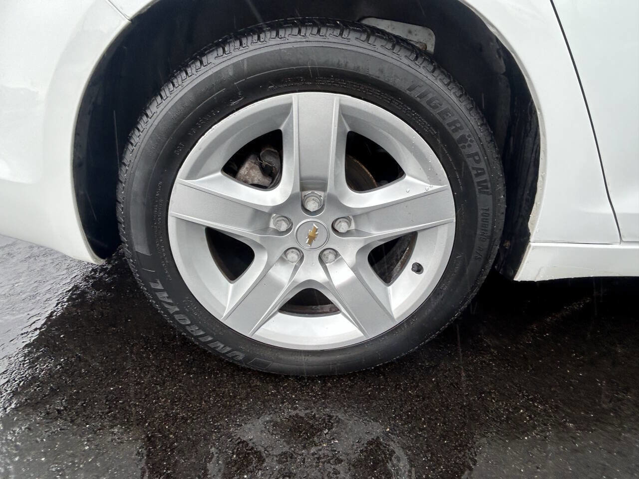 Used 2010 Chevrolet Malibu LS FWD image 19