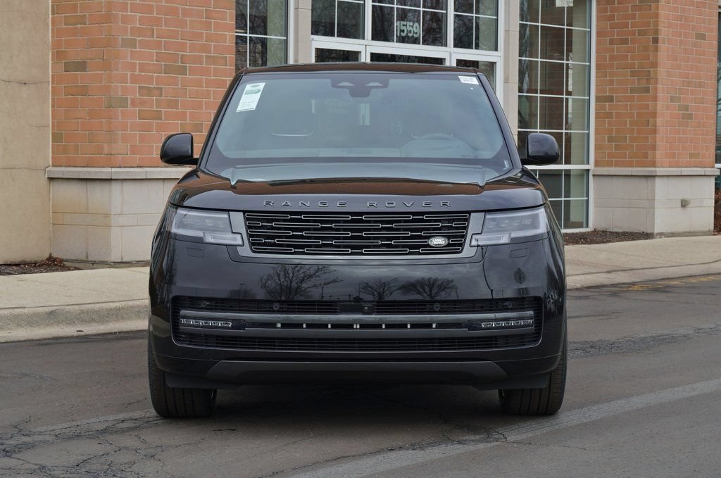 Used 2026 Land Rover Range Rover SE AWD/4WD image 4