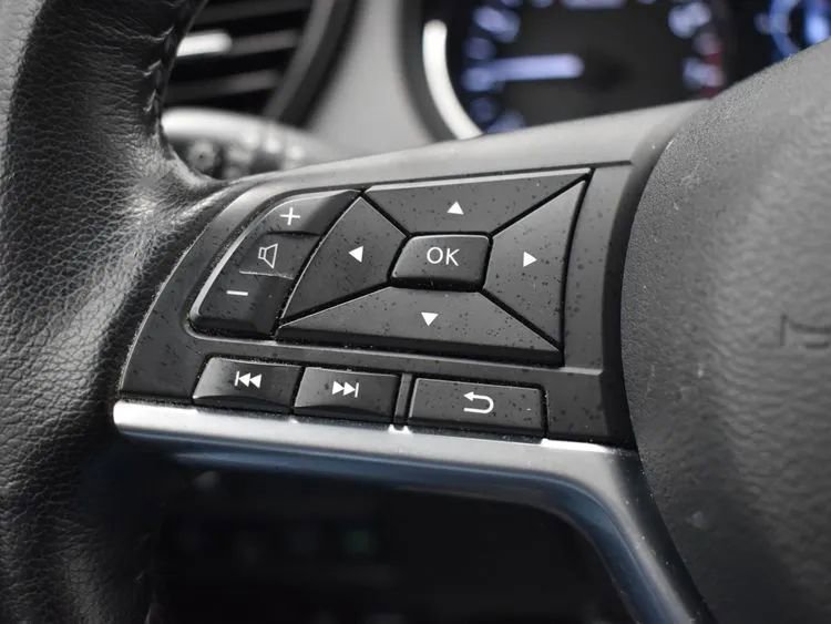 Used 2022 Nissan Rogue Sport SL w/ Premium Package AWD/4WD image 25